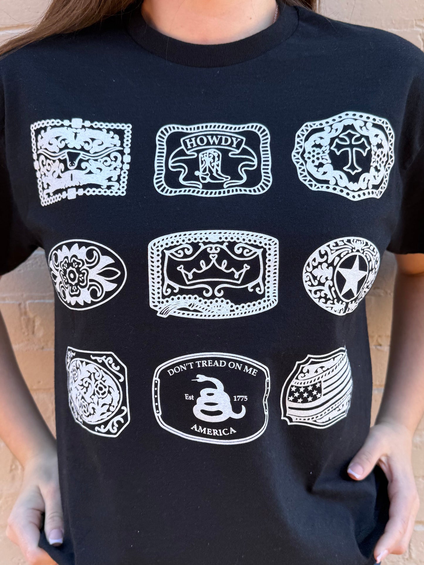 BELT BUCKLE TEE